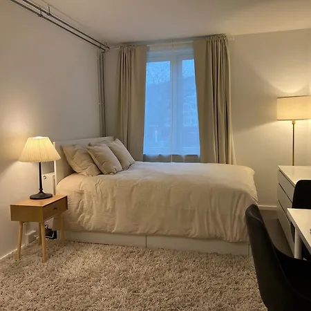 Apartment Cozy Nest 77 - Near Metro